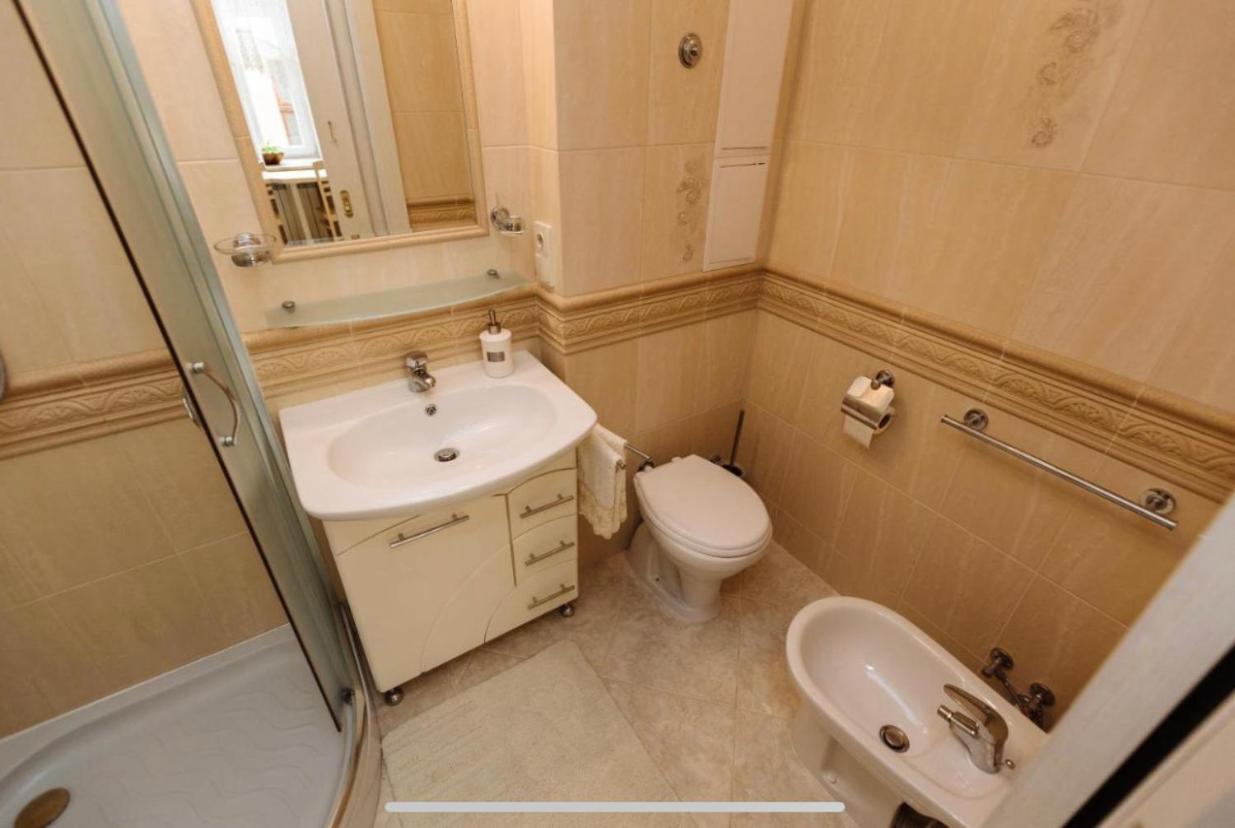 Central Lviv House Екстер'єр фото