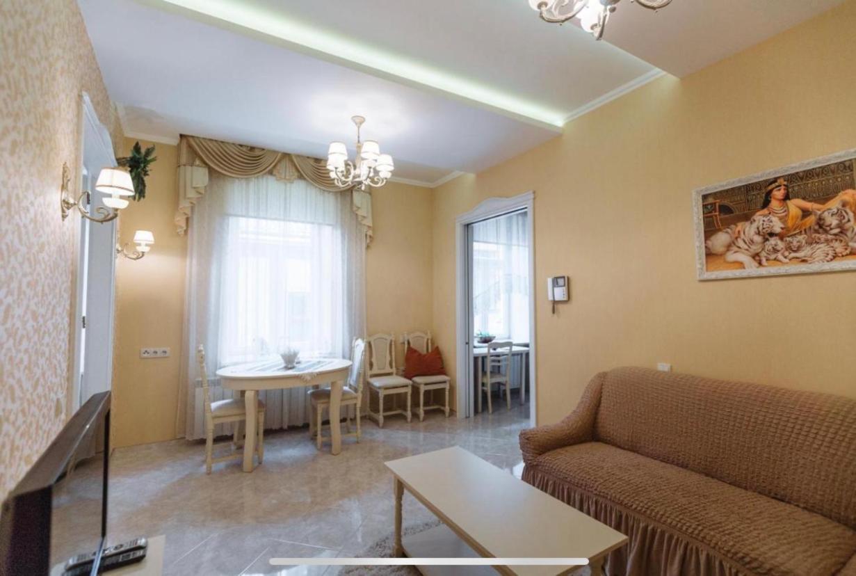 Central Lviv House Екстер'єр фото